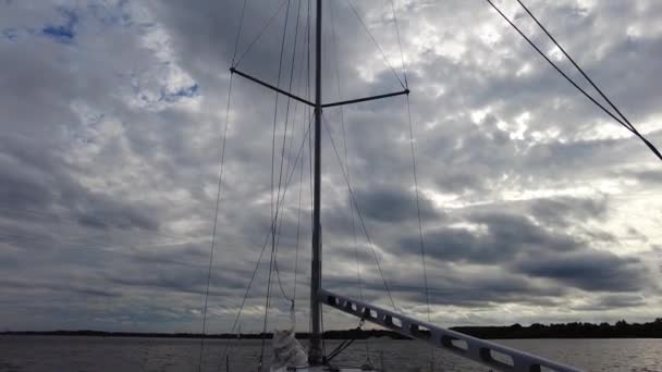 Gros Plan Élément Voilier Voyage Bateau Yacht Blanc Sous Voile — Video