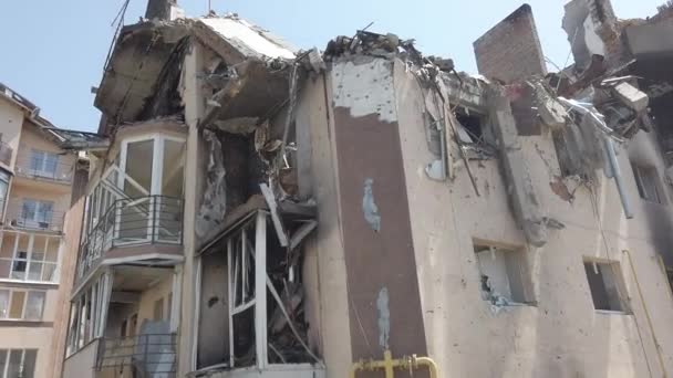 Irpin Região Kiev Ucrânia Junho 2022 Casa Queimada Bombardeiros Foguetes — Vídeo de Stock