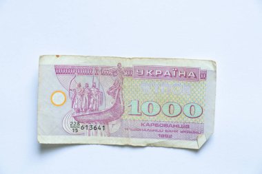 Bin dolarlık Ukrayna kuponları. 1992 'deki bağımsız Ukrayna' nın ilk parası. Ukrayna devletinin para birimi.