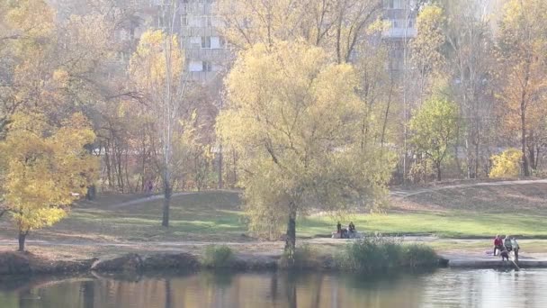 Bairro Residencial Cidade Dnipro Ucrânia Edifício Vários Andares Nos Parques — Vídeo de Stock