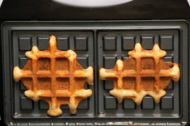 Viyana waffle ve waffle ızgarası arka plan, waffle için izole edilmiş