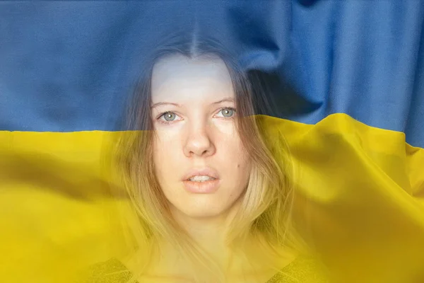 Желто Синий Национальный Флаг Украины Лицо Девушки Остановить Войну Мир — стоковое фото
