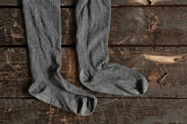 Frauen Alte Socken Liegen Auf Einem Holzboden Großaufnahme Mode — Stockfoto