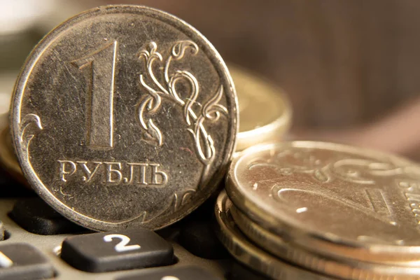 Ryska Rubel Och Miniräknare Finansiella Sanktioner Mot Ryssland Rysk Ekonomi — Stockfoto
