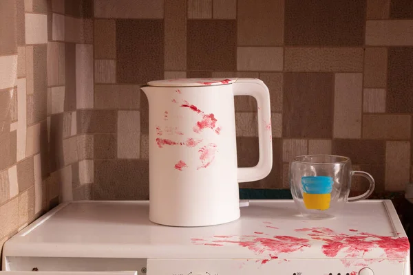 Kettle Covered Blood Washing Machine Next Cup Painted Flag Ukraine — ストック写真