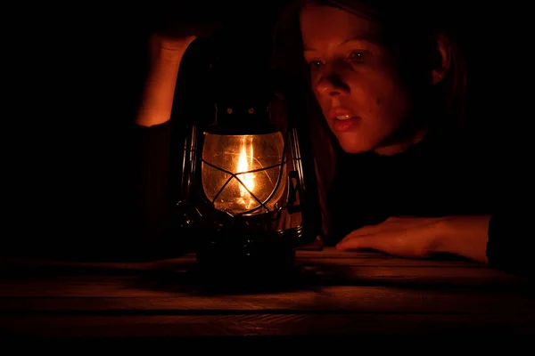 Young Ukrainian Girl Kerosene Lamp Dark Sits Home Light — Stock Photo, Image