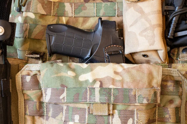Military Reinforced Bulletproof Vest Pistol Weapon Uniform Ukrainian Soldier War — Foto Stock