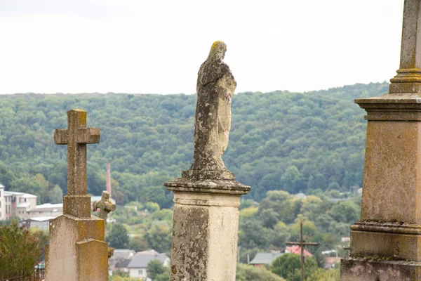 Antigo Cemitério Judeus Poloneses Ucrânia Antigas Sepulturas Abandonadas Escultura Cemitério — Fotografia de Stock