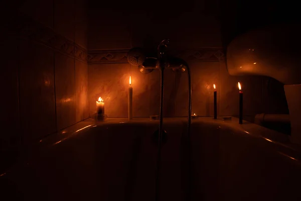 Bougies Dans Salle Bain Dans Appartement Sombre Ukraine Ukraine Sans — Photo