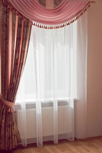 Window design - pink curtains with drapes — Stock Photo, Image