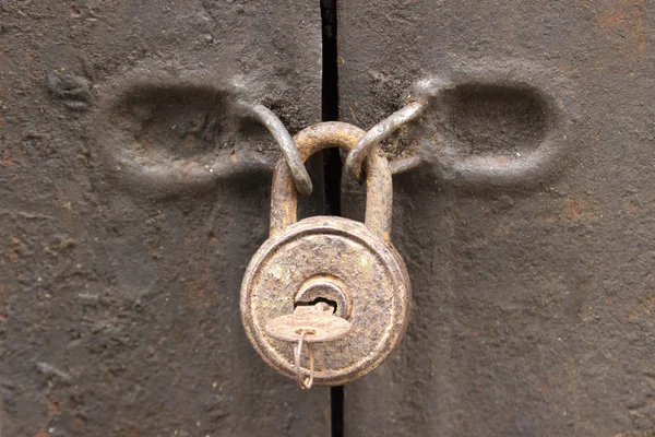 Old rusty padlock — Stock Photo, Image