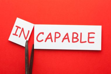 Kelimeden harfleri silmek, onu kabiliyetsiz hale getirmek. Beceri ve beceri kavramı.