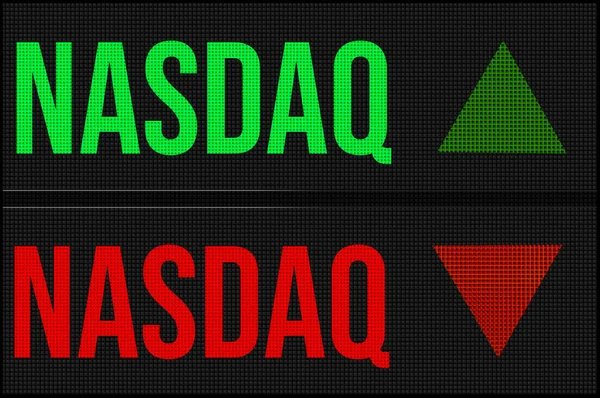 株式市場、投資、個人金融に影響を与える節約の動きを示す矢印が付いたLEDボード上のNASDAQ — ストック写真