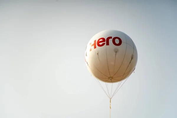 Gurgaon Delhi Inde Circa 2022 Énorme Ballon Blanc Volant Dans — Photo