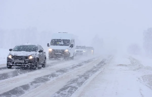Movement Vehicles Road Heavy Snowfall Лицензионные Стоковые Фото