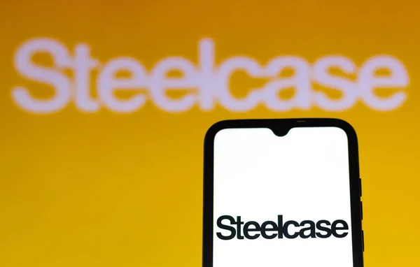 Жовтня 2021 Року Бразилія Цій Ілюстрації Смартфоні Зображено Логотип Steelcase — стокове фото