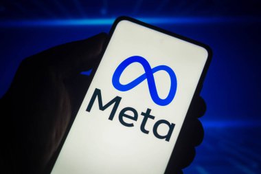 29 Ekim 2021, Brezilya. Bu resimde Meta logosu bir akıllı telefonda görüntülendi