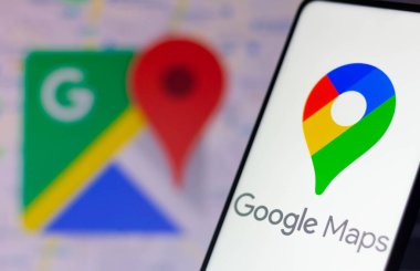 31 Ekim 2021, Brezilya. Bu resimde Google Maps logosu bir akıllı telefonda görüntülendi