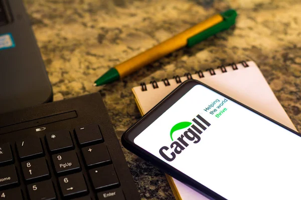 December 2021 Brazil Photo Illustration Cargill Logo Displayed Smartphone — Stockfoto