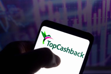 1 Ocak 2022, Brezilya. Bu resimde, TopCashback logosu akıllı telefon ekranında görüntülendi