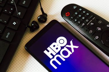 3 Şubat 2022, Brezilya. Bu fotoğraf illüstrasyonunda, WarnerMedia tarafından işletilen HBO Max 'in logosu akıllı telefon ekranında görüntülenir.