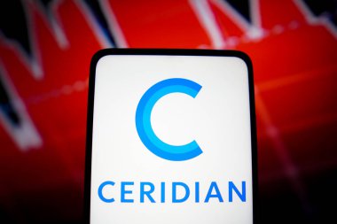 17 Mayıs 2022, Brezilya. Bu resimde, Ceridian HCM Holding logosu akıllı telefondan gösteriliyor.