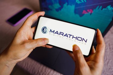 4 Temmuz 2022, Brezilya. Bu resimde, Marathon Digital Holding logosu akıllı telefon ekranında gösteriliyor.