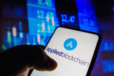 21 Temmuz 2022, Brezilya. Bu resimde, Uygulamalı Blokzincir logosu akıllı telefon ekranında görüntülenir