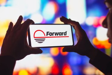 28 Temmuz 2022, Brezilya. Bu resimde, Forward Air Corporation logosu akıllı telefon ekranında gösteriliyor.