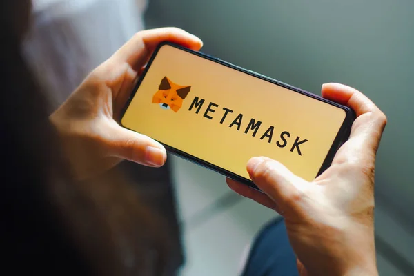 August 2022 Brazil Photo Illustration Metamask Logo Displayed Smartphone Screen — 스톡 사진