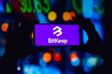 August 8, 2022, Brazil. In this photo illustration, the BitKeep logo is displayed on a smartphone screen