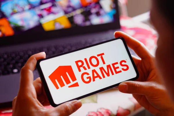 August 2022 Brazil Photo Illustration Riot Games Logo Displayed Smartphone — Stock Photo, Image