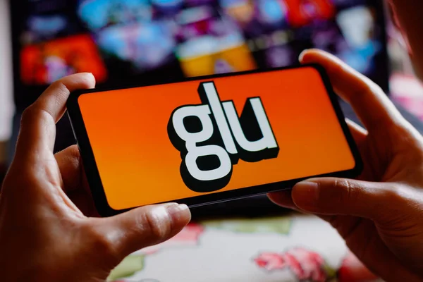 August 2022 Brazil Photo Illustration Glu Mobile Logo Displayed Smartphone — Stock fotografie