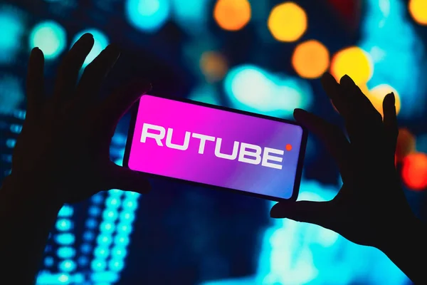 September 2022 Brazil Photo Illustration Rutube Logo Seen Displayed Smartphone — Stock Photo, Image