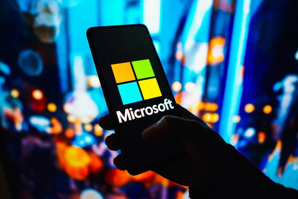 Eylül 2022 Brezilya Resimde Microsoft Şirketi Nin Logosu Bir Akıllı — Stok fotoğraf