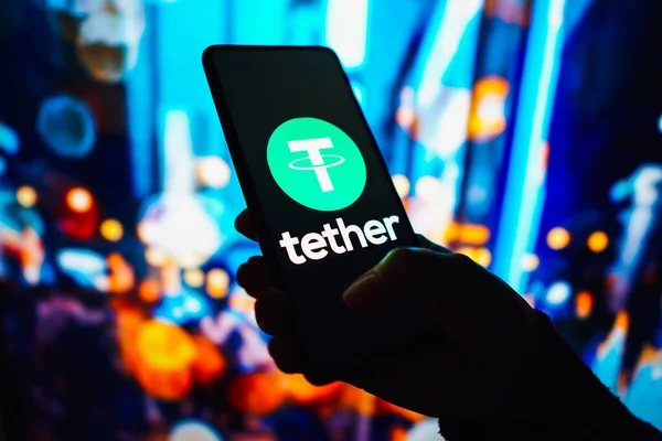 September 2022 Brazil Photo Illustration Tether Logo Seen Displayed Smartphone — Stock Photo, Image