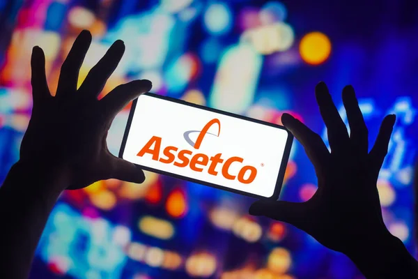 2022年9月26日 在这张照片中 显示在智能手机上的Assetco标志 — 图库照片