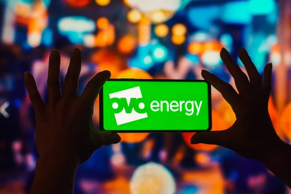 October 2022 Brazil Photo Illustration Ovo Energy Logo Displayed Smartphone — Stock Photo, Image