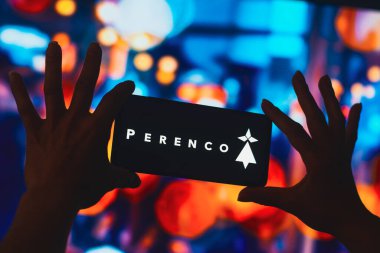 10 Ekim 2022, Brezilya. Bu resimde, Perenco logosu akıllı telefon ekranında görüntülenir