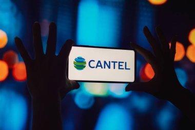 11 Ekim 2022, Brezilya. Bu resimde, Cantel Tıp Şirketi logosu akıllı telefon ekranında gösteriliyor.