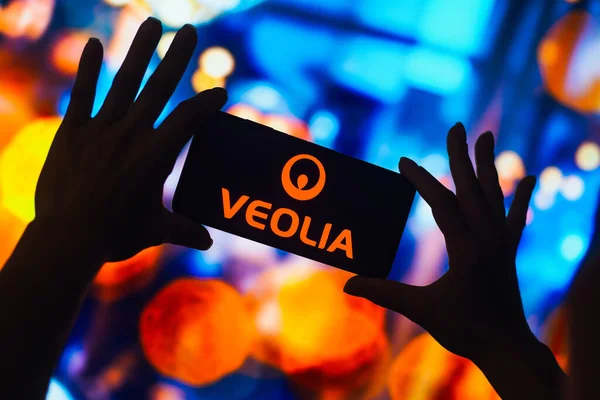 Ekim 2022 Brezilya Resimde Veolia Çevre Logosu Akıllı Telefon Ekranında — Stok fotoğraf