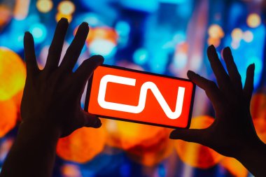 24 Ekim 2022, Brezilya. Bu resimde, Kanada Ulusal Demiryolu (CN) logosu akıllı telefon ekranında gösterilir.