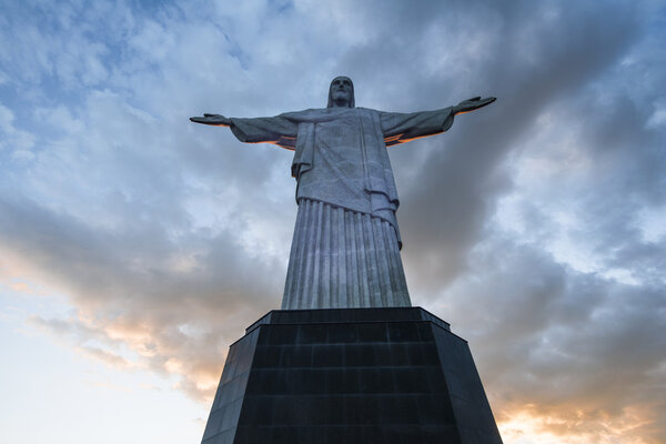 Христос Искупитель в Рио-де-Жанейро
