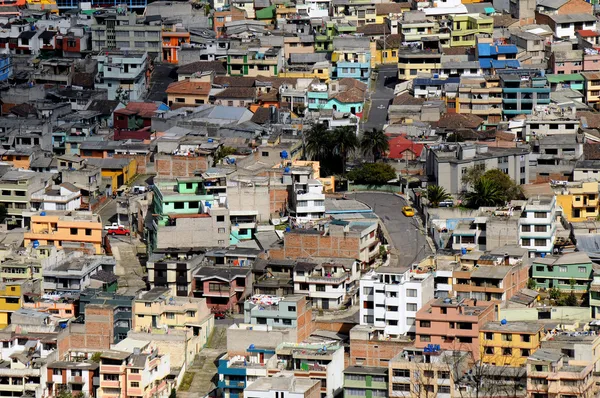 Favela o Villa, Zona pobre en la ciudad latina —  Fotos de Stock