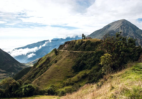 Estrada através dos Andes — Fotografia de Stock