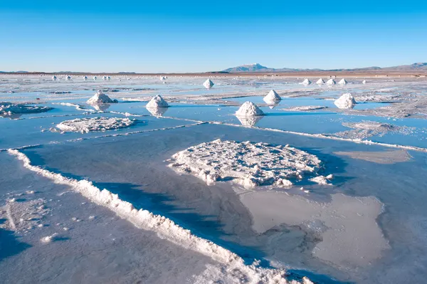 Солоні озера - Салар де Уюні в Болівії — стокове фото