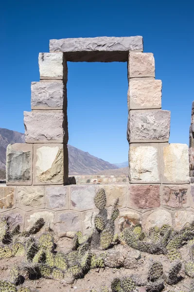 Kolorowe Dolina quebrada de humahuaca, Centralne Andy — Zdjęcie stockowe