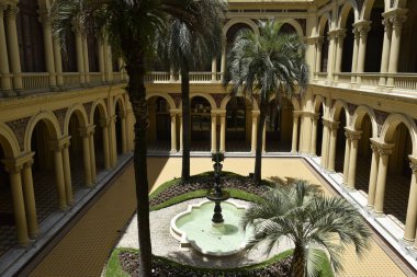 Buenos Aires Arjantin - 14 Aralık 2019: Casa Rosada 'nın yenilenmiş salonları (İngilizce: Pink House) Başkanlık Sarayı ve Arjantin ulusal hükümetinin merkezi halka açıktır.