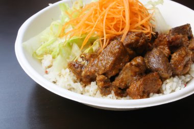 Dana ot güveç döş