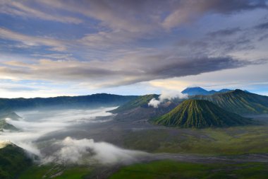 Bromo yanardağ (Doğu java, Endonezya)